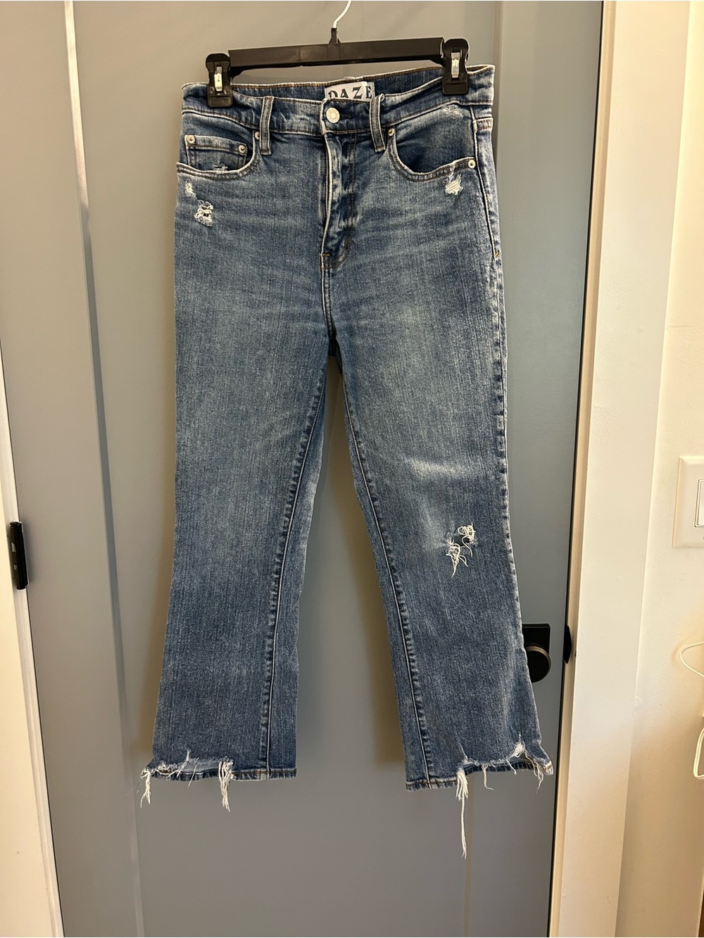 Daze Women's Blue Distressed Straight-Leg Jeans
